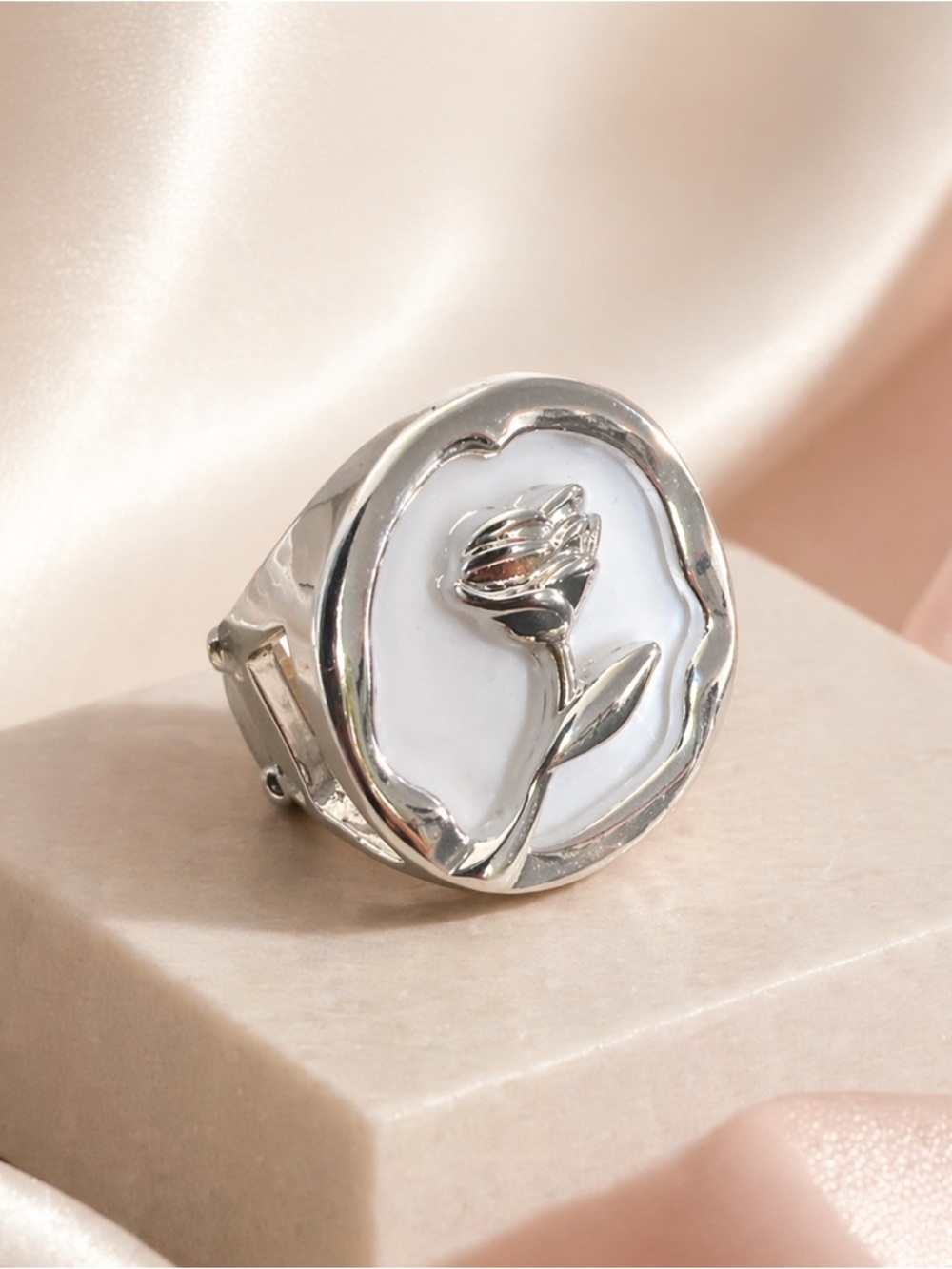 paparazzi Silver Floral Medallion Ring with White Enamel